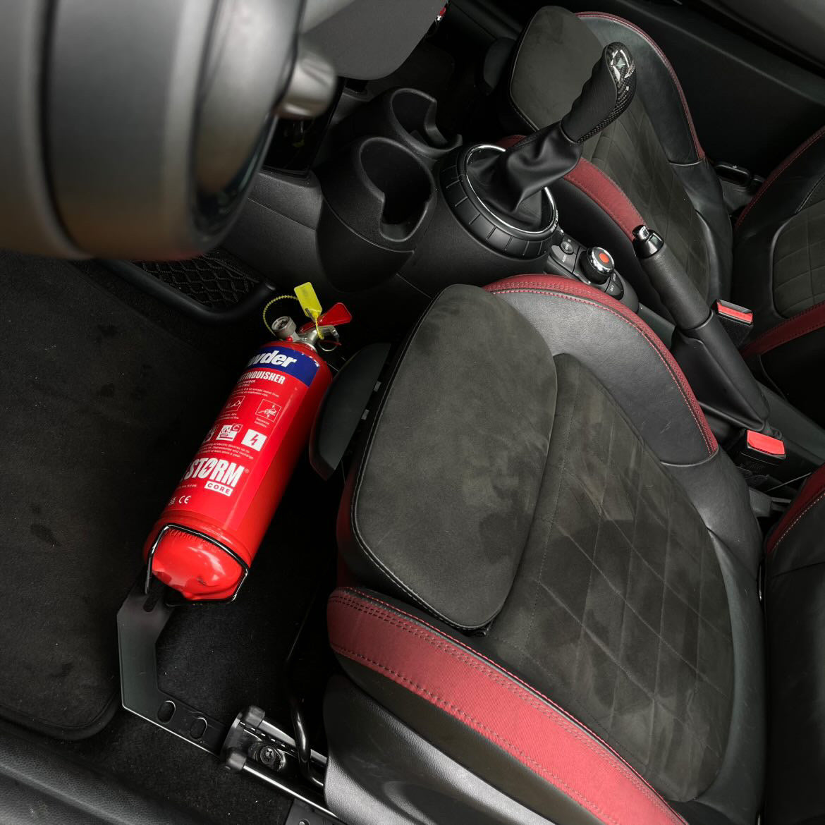 Mini 2014> Footwell Extinguisher Kits